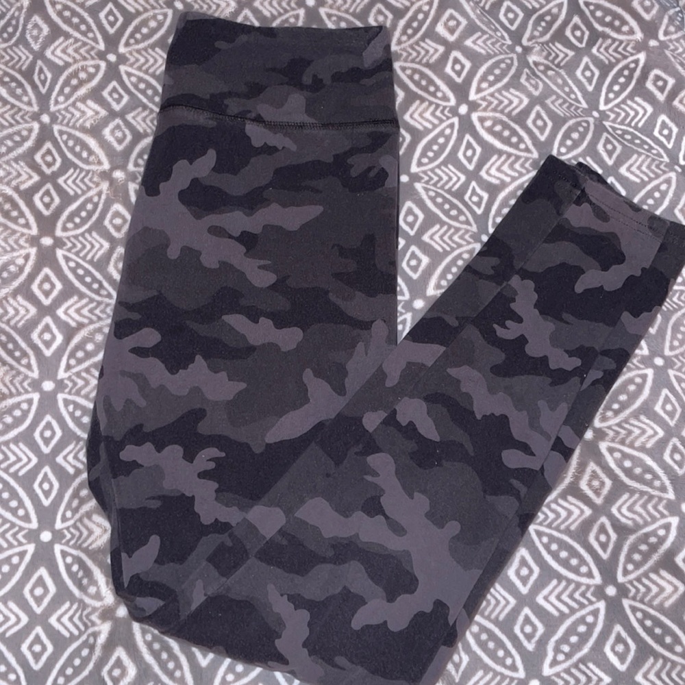 ✨4 for 20✨ cami leggings